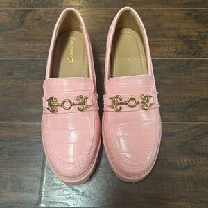 Circus by Sam Edelman Pink Loafers with Gold Accents NWT